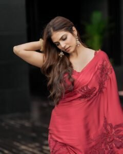 Malavika Mohanan Stunning in Red Designer Saree – Latest HD Photoshoot Images (1)