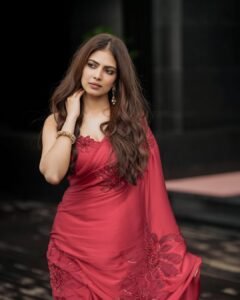 Malavika Mohanan Stunning in Red Designer Saree – Latest HD Photoshoot Images (17)