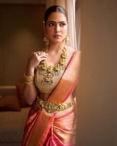 Malavika Mohanan Stunning in Red Silk Saree with Temple Jewelry beautiful outfit images