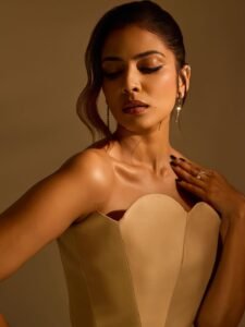 Malavika Mohanan Stuns in Bold Strapless Corset Gown latest HD photos