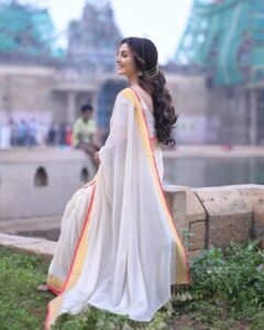 Manju Warrier in Kerala Saree Look HD Images trending celebrity photos