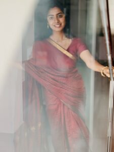 Megha Lekha Stunning Red Saree Photos (21)