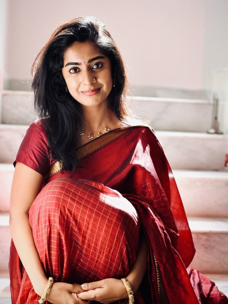 Megha Lekha Stunning Red Saree Photos (3)