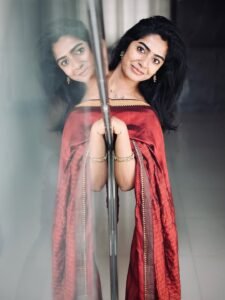 Megha Lekha Stunning Red Saree Photos (5)