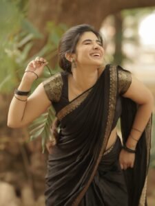 Pragya Nagra Stuns in Elegant Black Saree – Latest HD Photos (13)