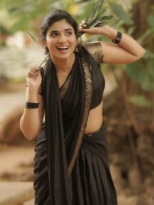 Pragya Nagra Stuns in Elegant Black Saree – Latest HD Photos (14)