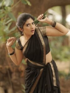 Pragya Nagra Stuns in Elegant Black Saree – Latest HD Photos (16)