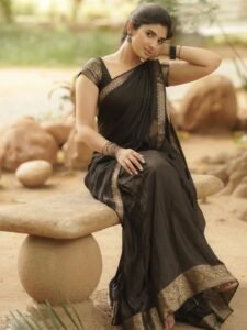 Pragya Nagra Stuns in Elegant Black Saree – Latest HD Photos (9)