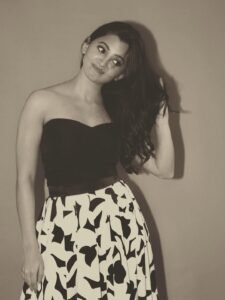 Preethi Asrani Stylish Western Look HD Images beautiful outfit images