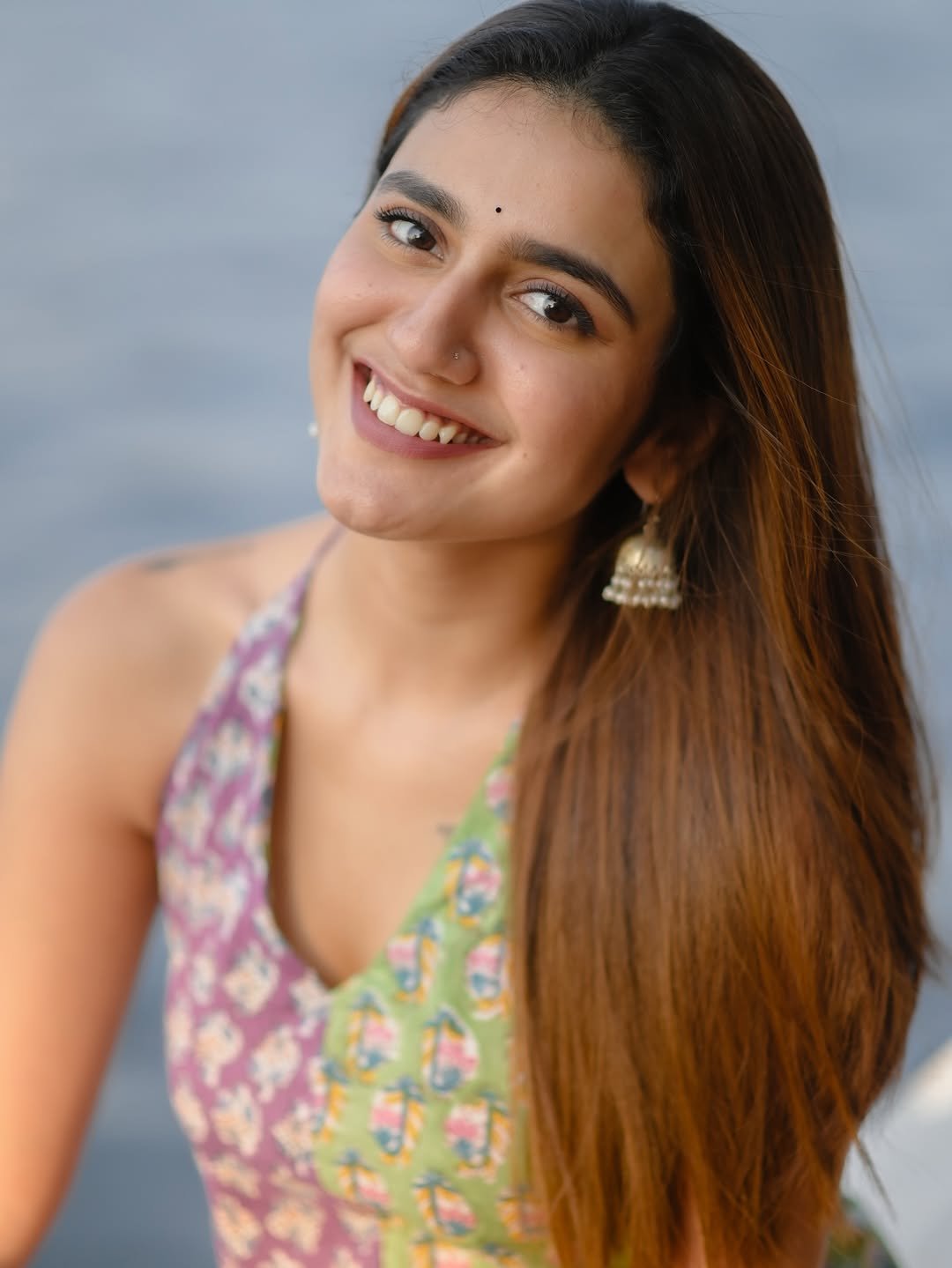 Priya Varrier Looks Beautiful in Stylish Printed Outfit (5)