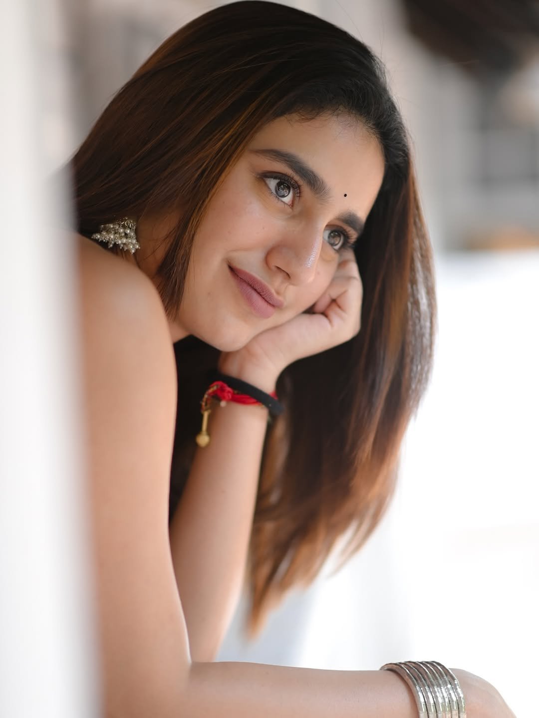 Priya Varrier Looks Beautiful in Stylish Printed Outfit (9)