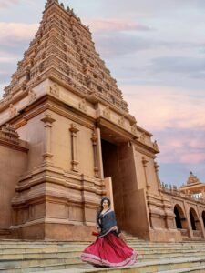 Priyanka Jain Beautiful Black Saree Traditional Look HD Images latest HD photos