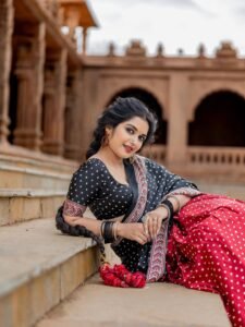 Priyanka Jain Beautiful Black Saree Traditional Look HD Images latest HD photos