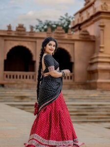 Priyanka Jain Beautiful Black Saree Traditional Look HD Images trending celebrity photos