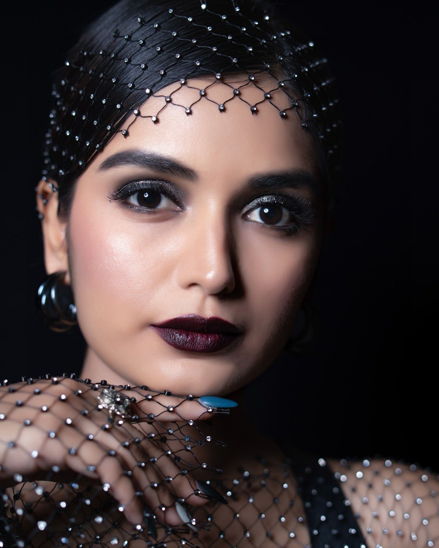 Priyanka Jain Bold Black Outfit Photoshoot (4)