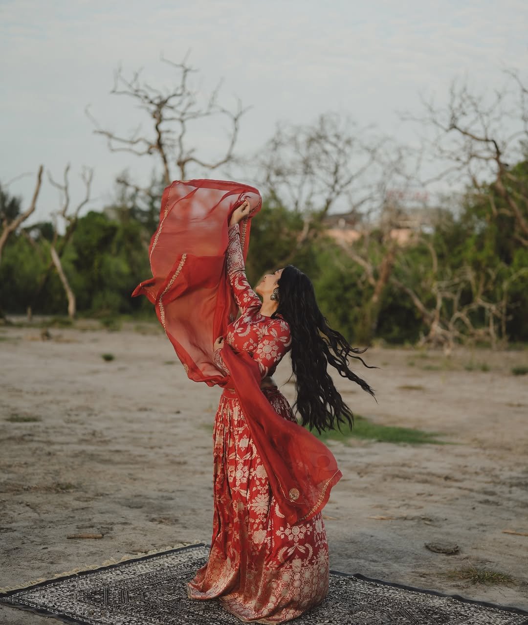 Rajisha Vijayan Looks Stunning in Red Traditional Outfit (10)