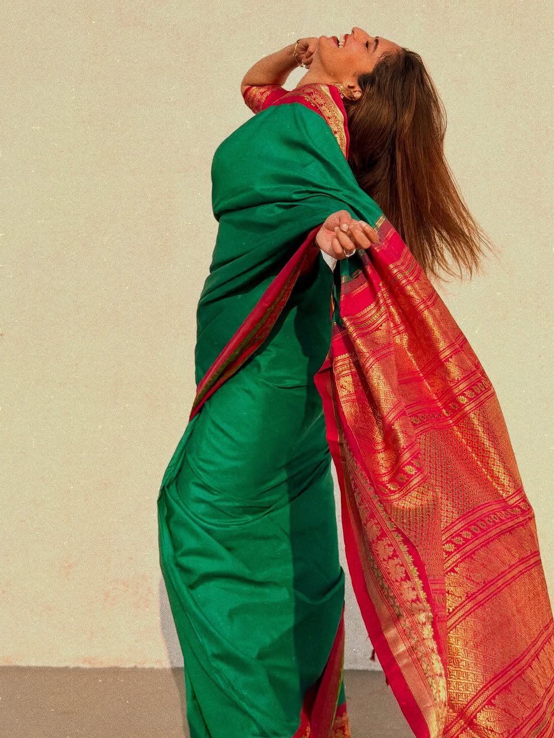 Reba Monica John Stunning Green Saree Photos 2026 (9)