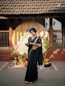 Ruchira Jadhav Stuns in Elegant Black Saree – Latest HD Photos (1)
