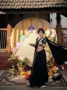 Ruchira Jadhav Stuns in Elegant Black Saree – Latest HD Photos (4)