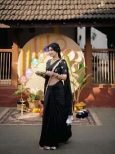 Ruchira Jadhav Stuns in Elegant Black Saree – Latest HD Photos (9)