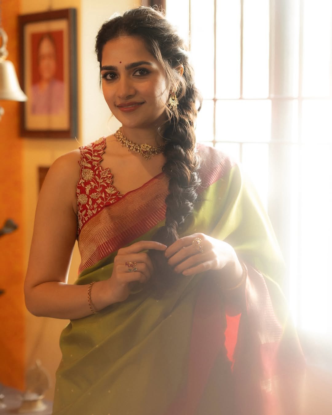 Rukmini Vasanth Looks Stunning in Green Silk Saree (6)