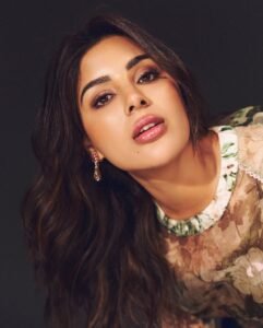 Samyuktha Stuns in Floral Outfit – Latest HD Photoshoot Images (10)