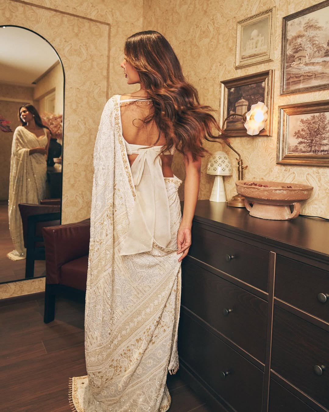 Sonam Bajwa Stuns in Elegant White Saree – Latest HD Photos (11)