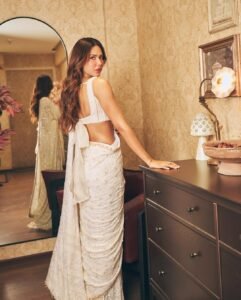 Sonam Bajwa Stuns in Elegant White Saree – Latest HD Photos (3)