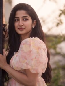 Sushmita Shetty Gorgeous Sunset Photoshoot – Latest HD Images & Natural Look (9)