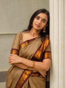 Trupti Ravindra Looks Graceful in Traditional Brown Saree stunning fashion look
