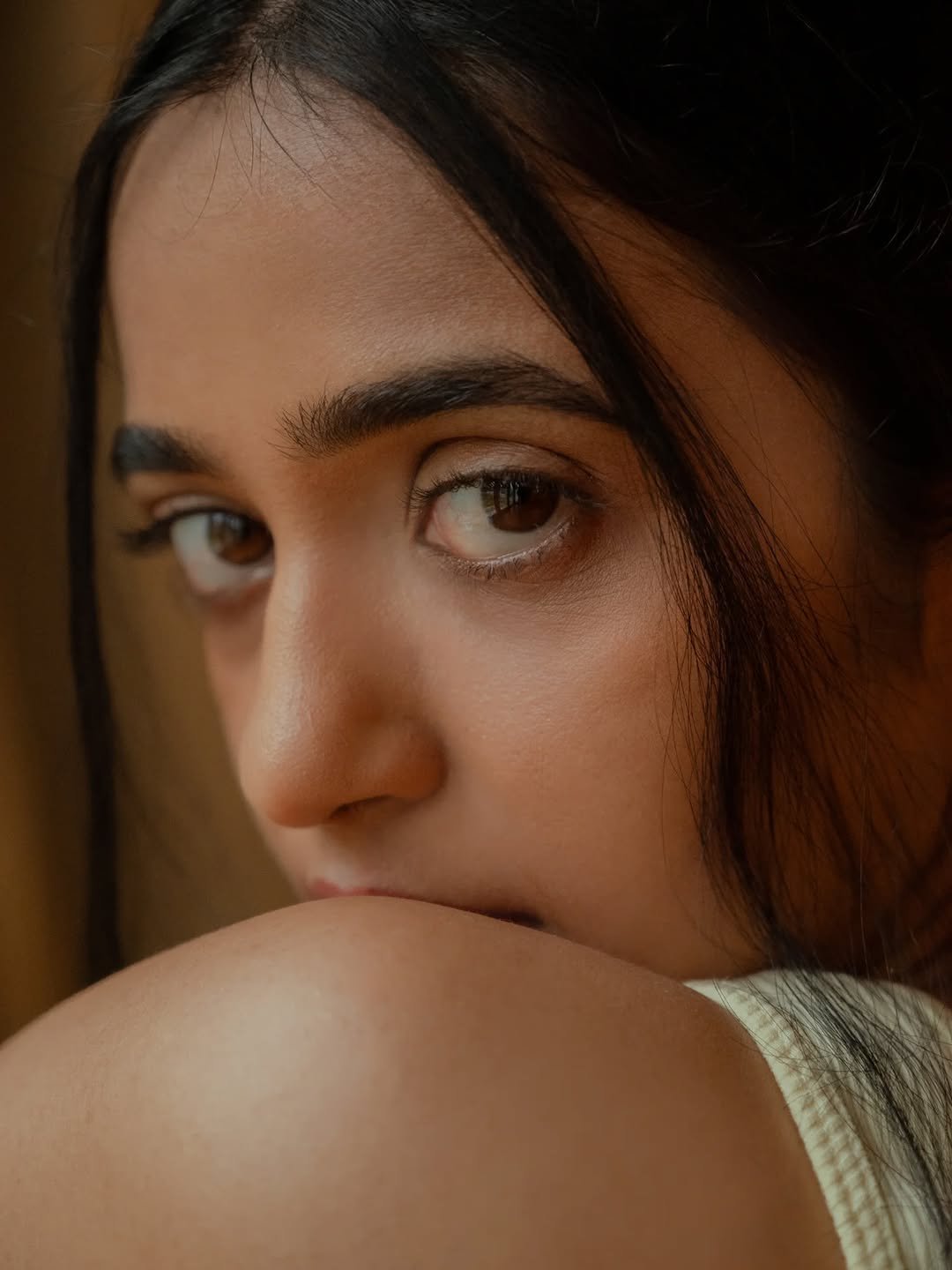 Trupti Ravindra Stunning Casual Look in Pastel Top Latest HD Photos (16)