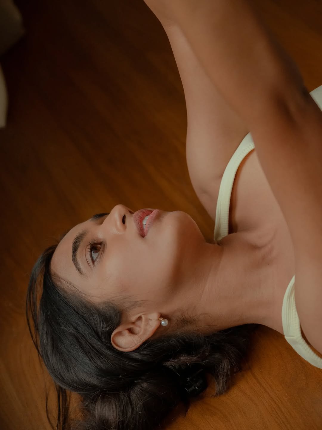 Trupti Ravindra Stunning Casual Look in Pastel Top Latest HD Photos (18)