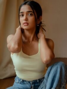 Trupti Ravindra Stunning Casual Look in Pastel Top Latest HD Photos stunning fashion look