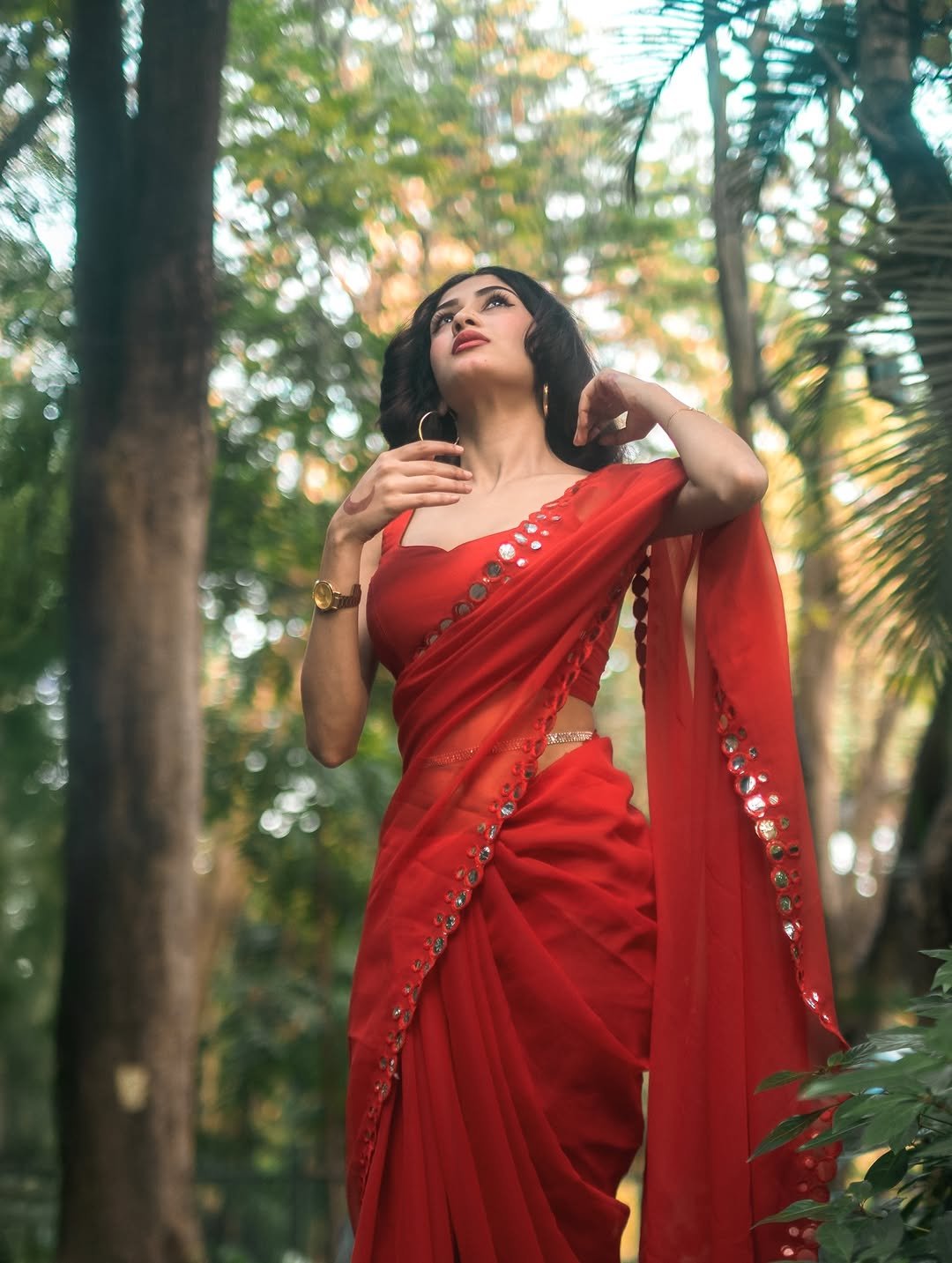 Yashu Turns Heads in Stunning Red Saree – Latest Glam Photoshoot (10)