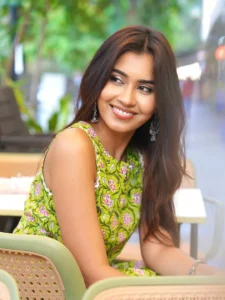 Akanksha Choudhary Looks Adorable in Floral Green Dress – Latest HD Photos (11)