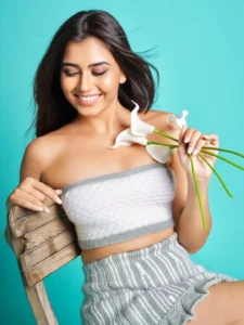 Akanksha Choudhary Looks Stunning in Chic White Outfit – Latest HD Photos (16)