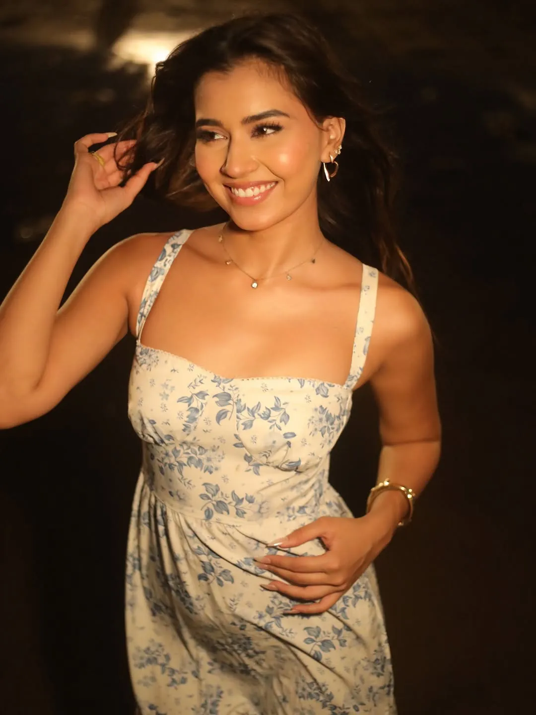Akanksha Choudhary Radiates Elegance in Floral White Dress – Latest HD Photos (7)