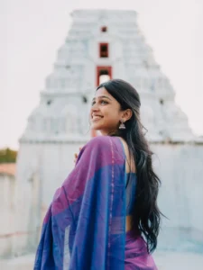 Ananthika Sanilkumar Looks Graceful in Lavender Saree Latest Photos (11)