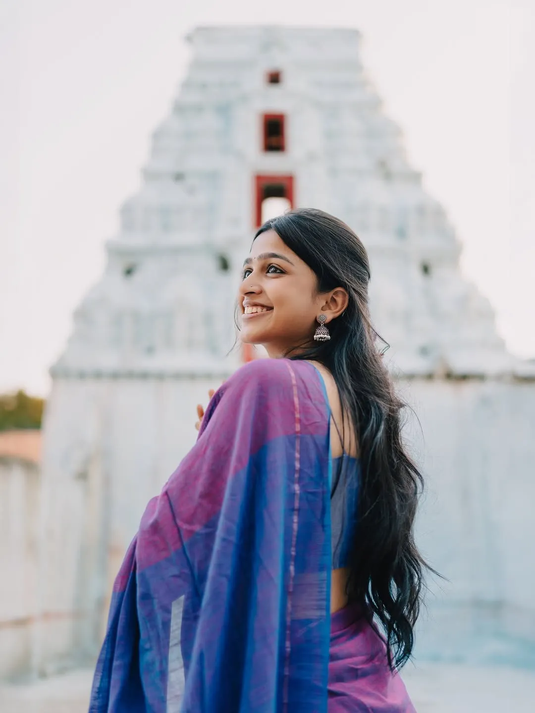 Ananthika Sanilkumar Looks Graceful in Lavender Saree Latest Photos (11)