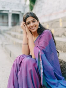 Ananthika Sanilkumar Looks Graceful in Lavender Saree Latest Photos (12)