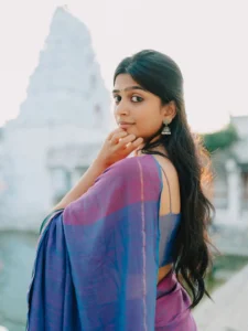 Ananthika Sanilkumar Looks Graceful in Lavender Saree Latest Photos (17)