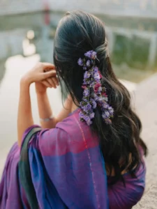 Ananthika Sanilkumar Looks Graceful in Lavender Saree Latest Photos (18)