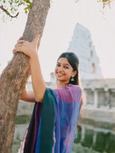 Ananthika Sanilkumar Looks Graceful in Lavender Saree Latest Photos (5)