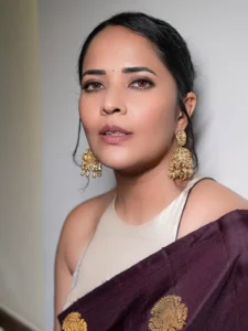 Anasuya Bharadwaj Stuns in Elegant Maroon Silk Saree – Latest HD Photos (15)