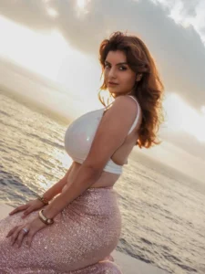 Anveshi Jain Turns Heads in Glamorous White Crop Top and Shimmer Skirt Photos (8)