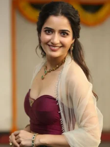 Ashika Ranganath Stuns in Elegant Traditional Outfit – Latest HD Photos (3)