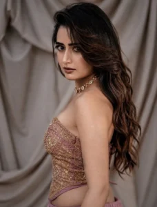 Ashika Ranganath Stuns in Pink Designer Lehenga at SIIMA Awards 2026 (36)