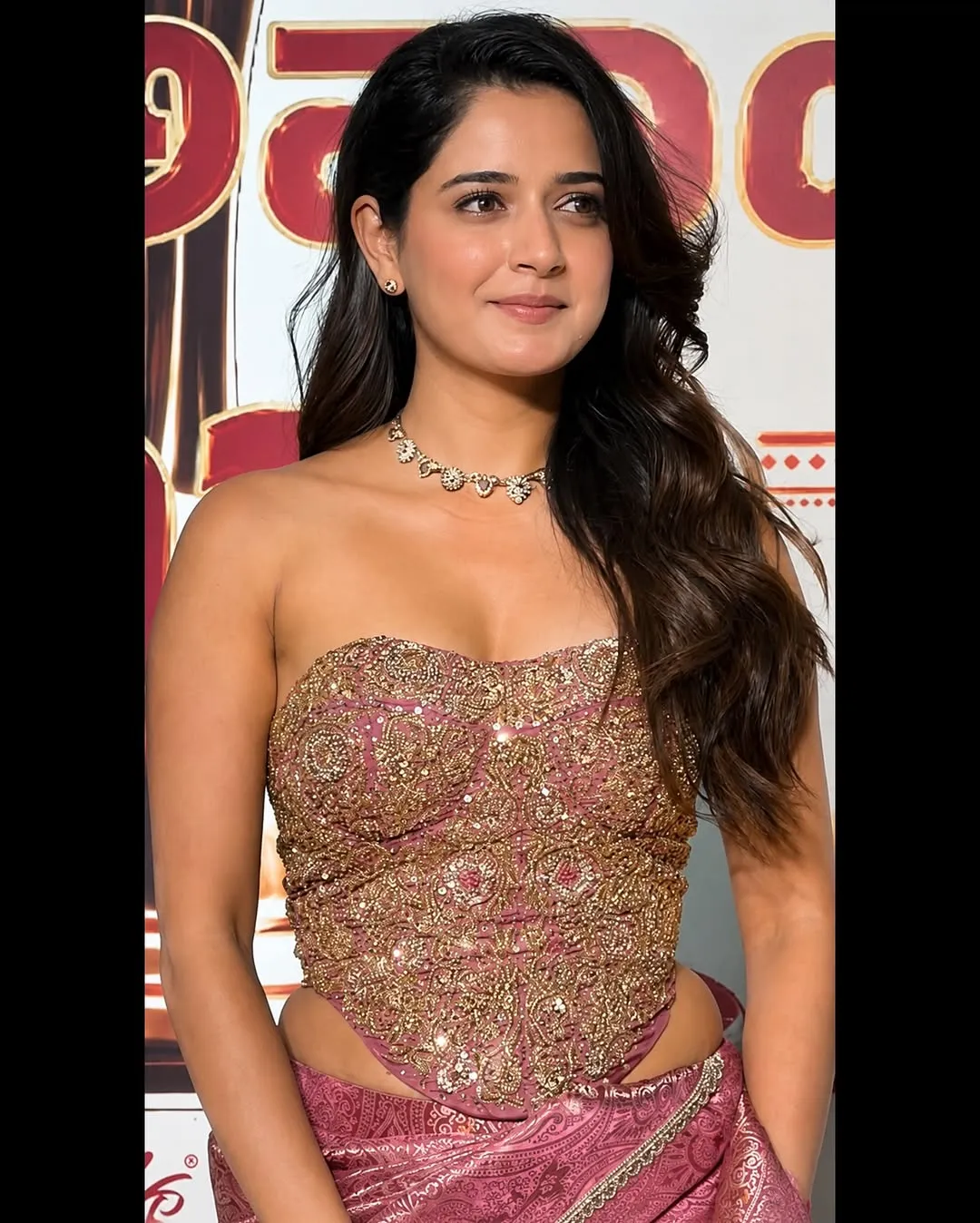 Ashika Ranganath Stuns in Pink Designer Lehenga at SIIMA Awards 2026 (43)