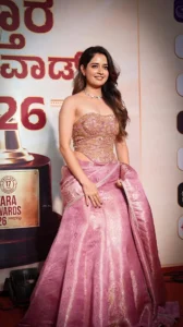 Ashika Ranganath Stuns in Pink Designer Lehenga at SIIMA Awards 2026 (47)