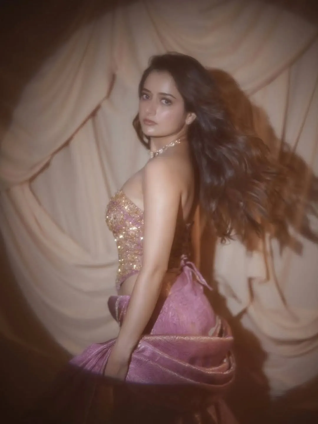 Ashika Ranganath Stuns in Pink Designer Lehenga at SIIMA Awards 2026 (61)